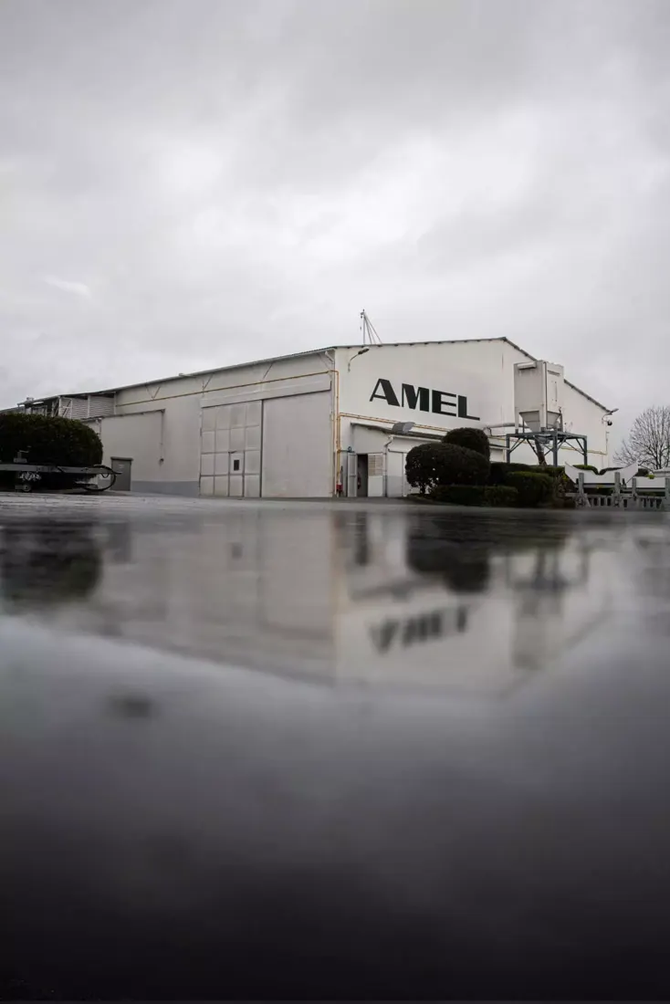 Le chantier Amel sous la pluie