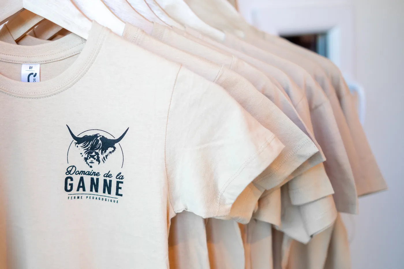 Tee-shirts Domaine de la Ganne sur portant