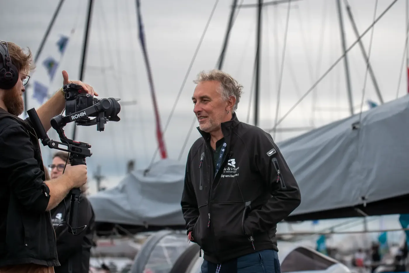Fabrice Payen filmé sur le ponton